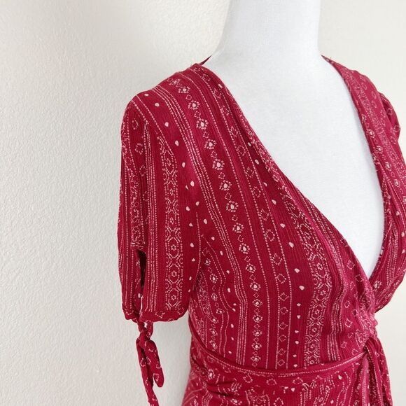 Lulus Red Pattern Midi Summer Wrap Dress Sz Small - Picture 3 of 6
